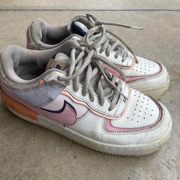 Nike Air Force 1 - Picture 2 of 7